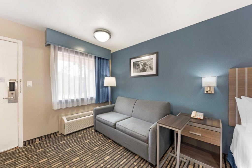 Hotel Western Post Oak Burnet