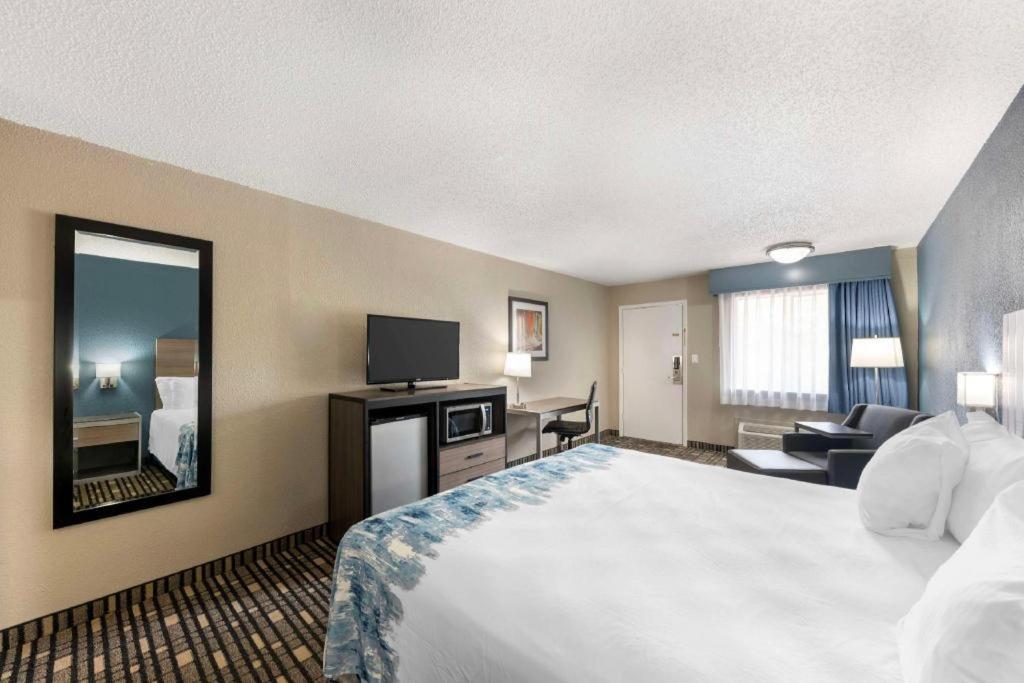 Hotel Western Post Oak 2*