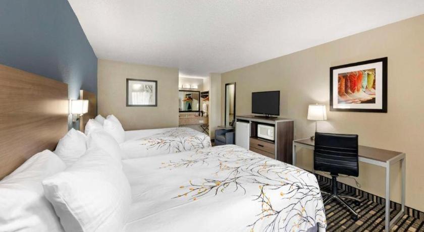 Western Post Oak Hotel